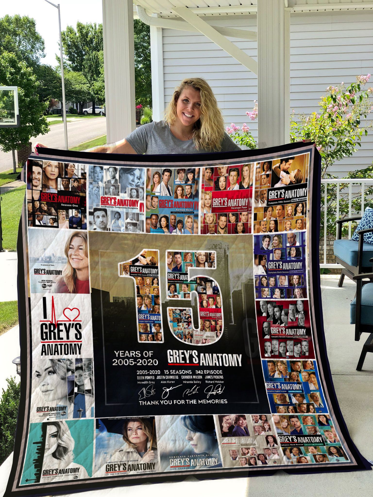 15 Years Of Grey’s Anatomy 2005-2020 Thank You For The Memories Signatures Quilt Blanket