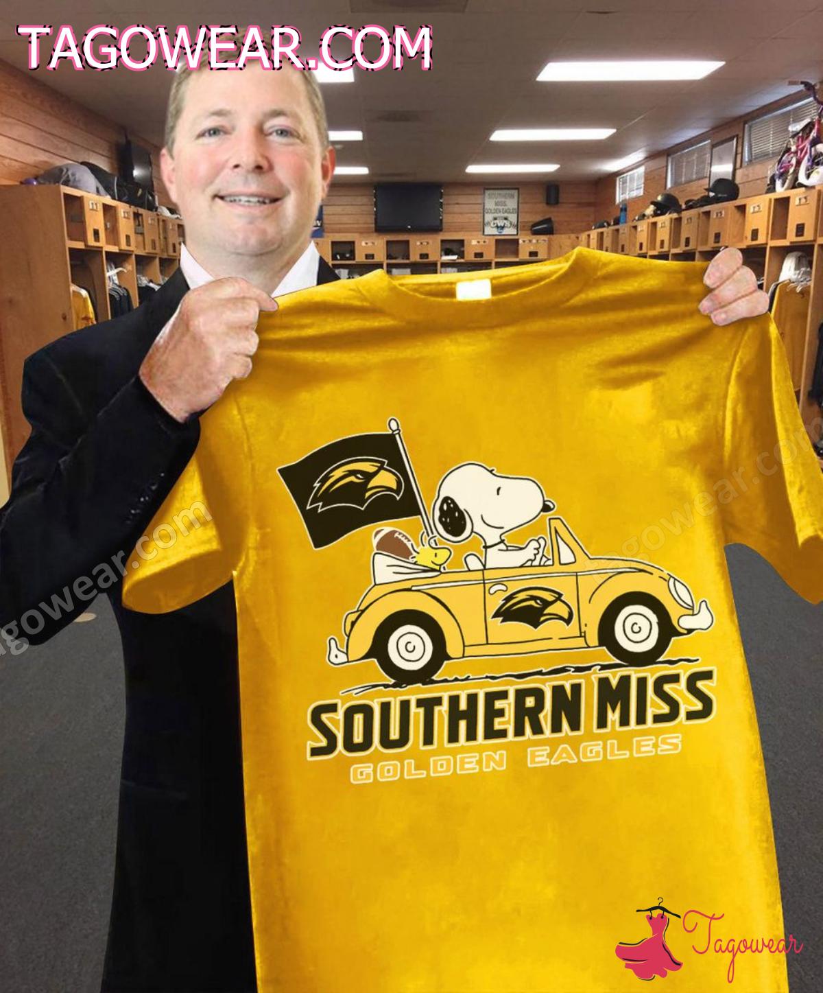 Snoopy And Woodstock Driving Car Southern Miss Golden Eagles Shirt
