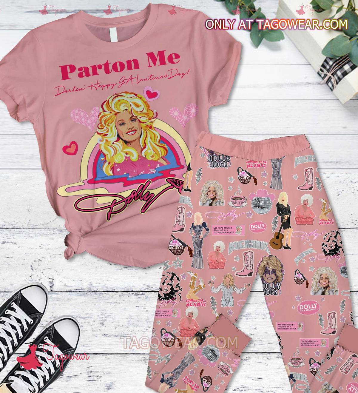 Dolly Parton Me Darlin' Happy Valentine's Day Pajamas Set